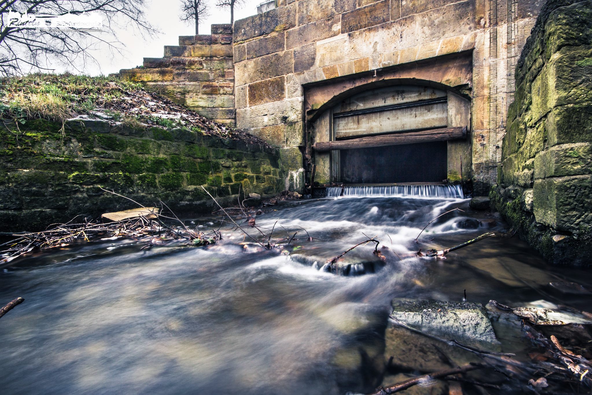 Die Mühlenexter an ihrer Mündung in die Weser Die Mühlenexter an ihrer Mündung in die Weser