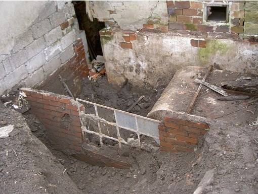 Aufräumarbeiten Außen Aufräumarbeiten Außen