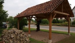 Nur Bodenpflasterung steht noch aus